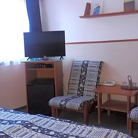 Tokert Szalloda Es Etterem 3*